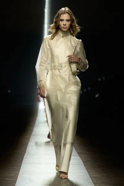 Look 33